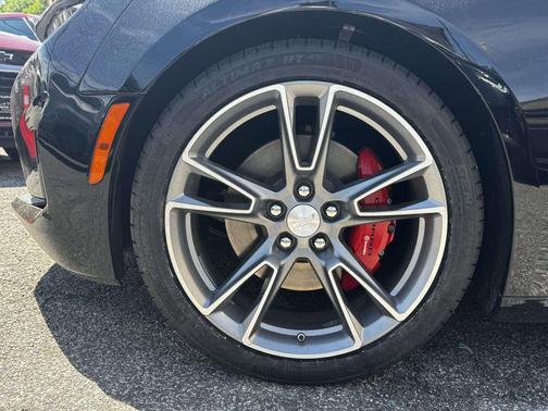 Black 2022 Chevrolet Camaro RWD Coupe LT1
