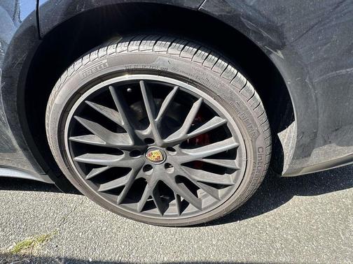 Black 2023 Porsche Panamera 4 Platinum Edition