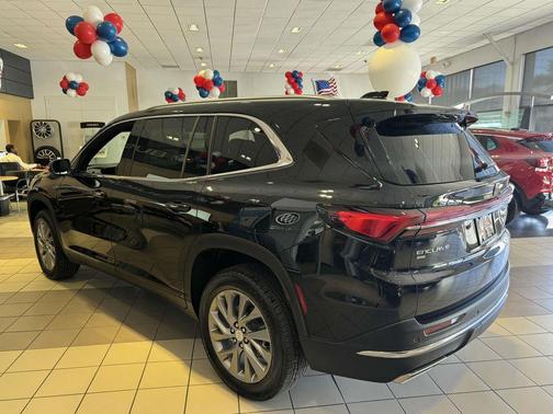 2025 Buick Enclave Preferred FWD