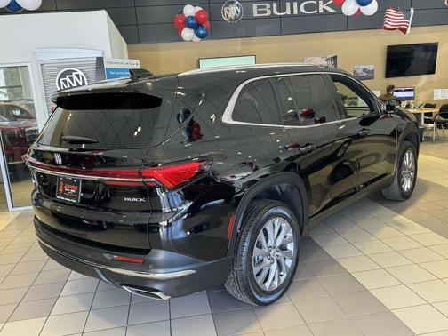 2025 Buick Enclave Preferred FWD