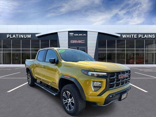 2023 GMC Canyon AT4