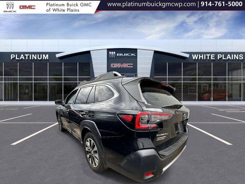 Crystal Black Silica 2024 Subaru Outback Touring XT