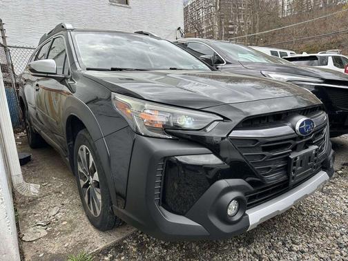 Crystal Black Silica 2024 Subaru Outback Touring XT