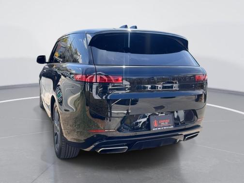 2024 Land Rover Range Rover Sport SE