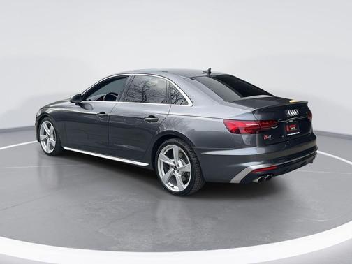 2023 Audi S4 Premium Plus TFSI quattro Tiptronic