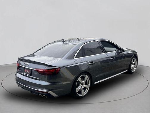 2023 Audi S4 Premium Plus TFSI quattro Tiptronic