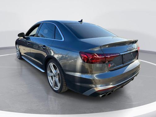2023 Audi S4 Premium Plus TFSI quattro Tiptronic