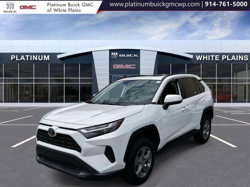 Ice Cap 2024 Toyota RAV4 XLE