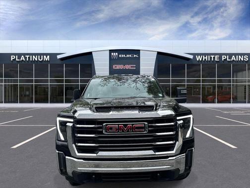 Onyx Black 2023 GMC Sierra 1500 AT4X