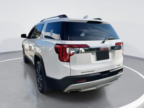 2022 GMC Acadia AWD SLT