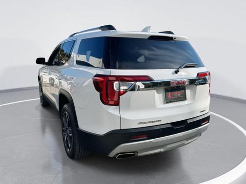 2022 GMC Acadia AWD SLT