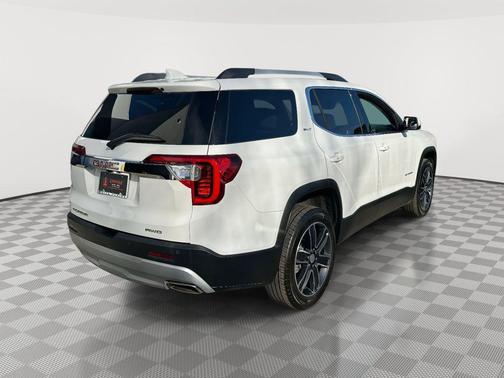 2022 GMC Acadia AWD SLT