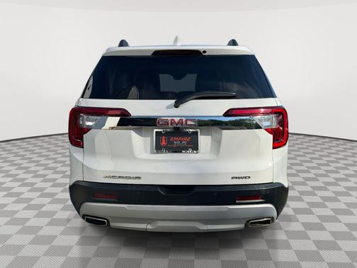 2022 GMC Acadia AWD SLT