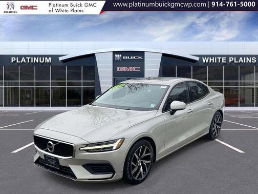 2019 Volvo S60 T6 Momentum