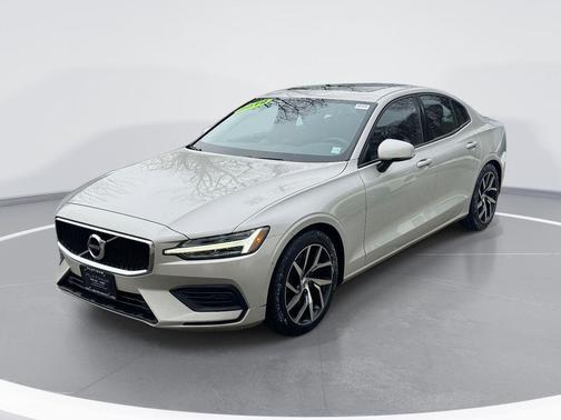 2019 Volvo S60 T6 Momentum