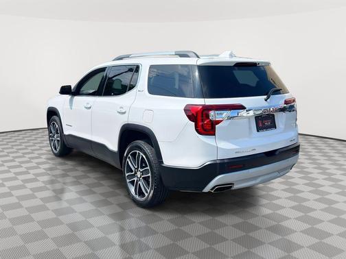 2022 GMC Acadia AWD SLT
