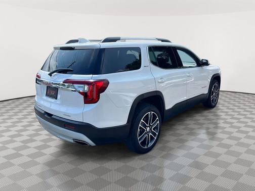 2022 GMC Acadia AWD SLT