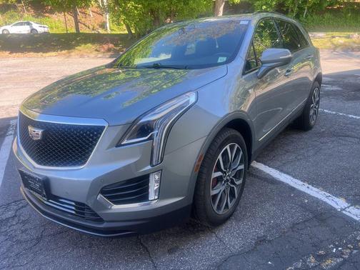 Argent Silver Metallic 2023 Cadillac XT5 Sport