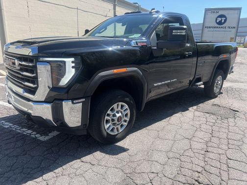 Onyx Black 2024 GMC Sierra 2500 SLE