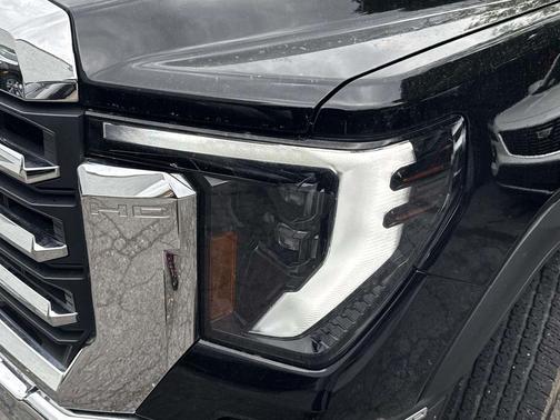 Onyx Black 2024 GMC Sierra 2500 SLE