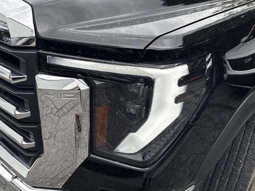 Onyx Black 2024 GMC Sierra 2500 SLE