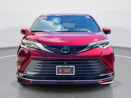 2022 Toyota Sienna Platinum