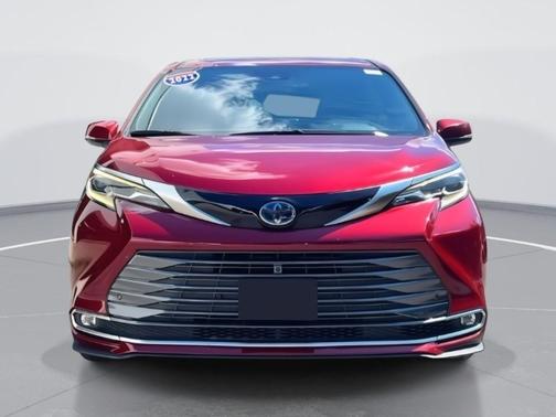 2022 Toyota Sienna Platinum