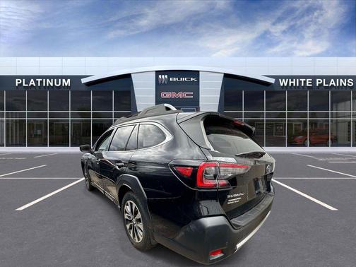 Crystal Black Silica 2024 Subaru Outback Touring XT