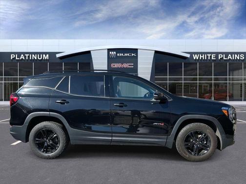 2022 GMC Terrain AWD AT4