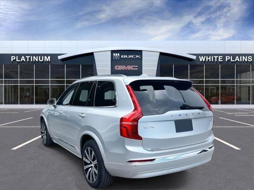 2022 Volvo XC90 T6 Inscription