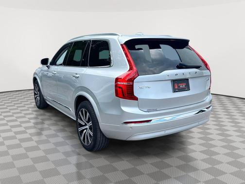 2022 Volvo XC90 T6 Inscription
