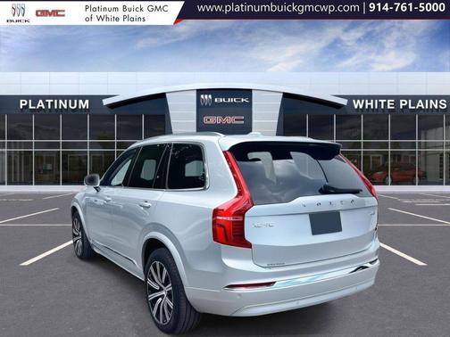 2022 Volvo XC90 T6 Inscription