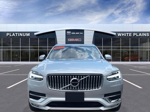 2022 Volvo XC90 T6 Inscription