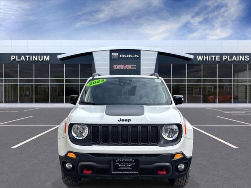 Alpine White Clearcoat 2023 Jeep Renegade Trailhawk