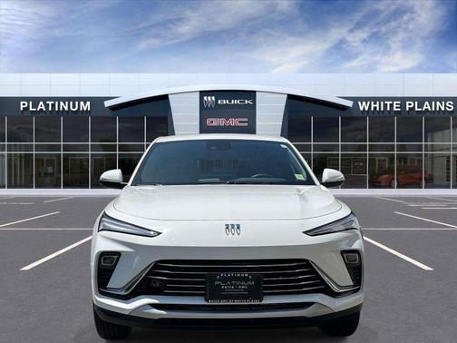 Summit White 2025 Buick Envista Preferred FWD