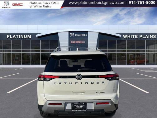 2023 Nissan Pathfinder SL 4WD