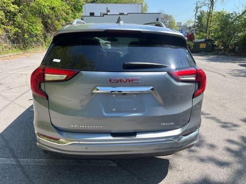 Sterling Metallic 2023 GMC Terrain Denali