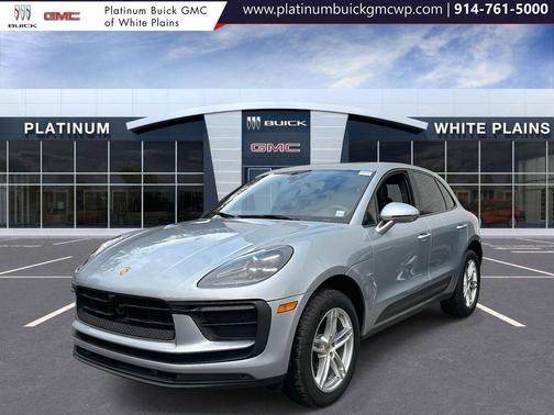 2023 Porsche Macan Base