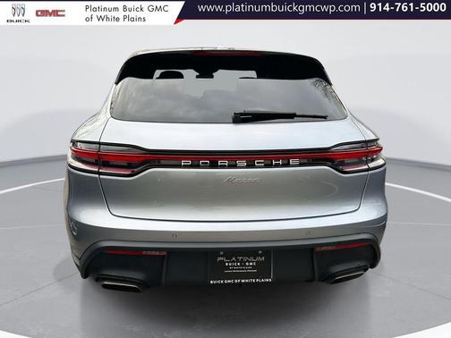 2023 Porsche Macan Base