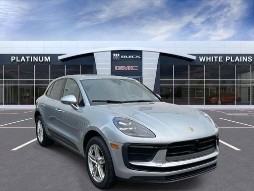 2023 Porsche Macan Base