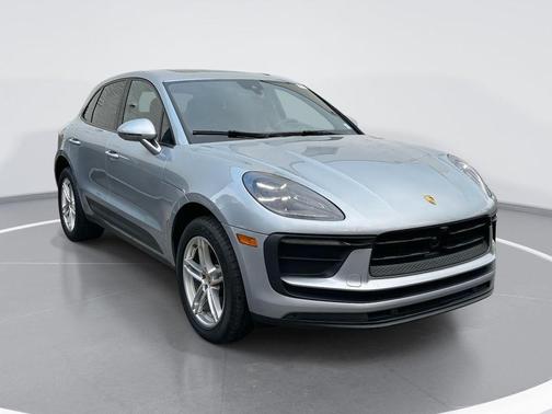 2023 Porsche Macan Base