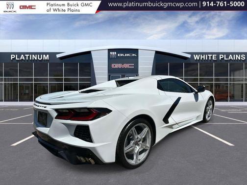 Arctic White 2024 Chevrolet Corvette Stingray w/1LT