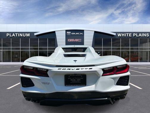Arctic White 2024 Chevrolet Corvette Stingray w/1LT