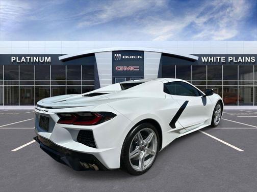 Arctic White 2024 Chevrolet Corvette Stingray w/1LT