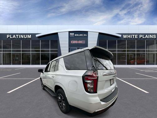 Iridescent Pearl Tricoat 2022 Chevrolet Tahoe LT