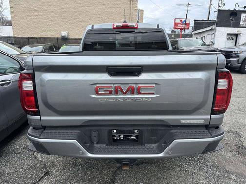 Sterling Metallic 2025 GMC Canyon Elevation