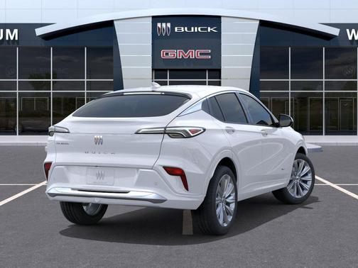 White Frost Tricoat 2026 Buick Envista Avenir FWD