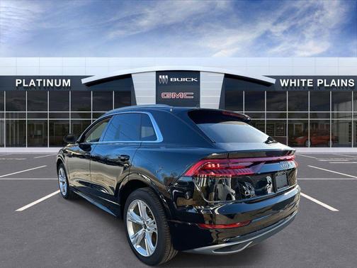 2023 Audi Q8 55 Premium Plus