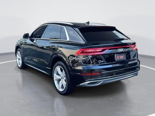 2023 Audi Q8 55 Premium Plus