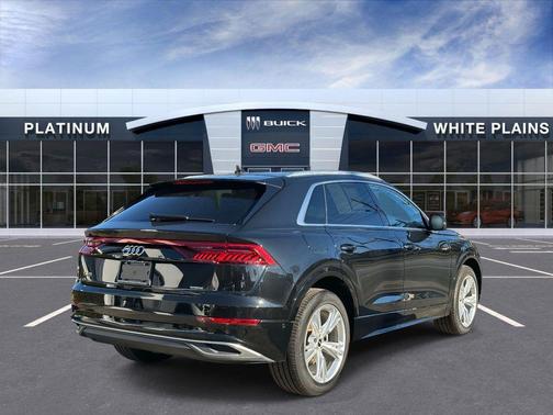 2023 Audi Q8 55 Premium Plus